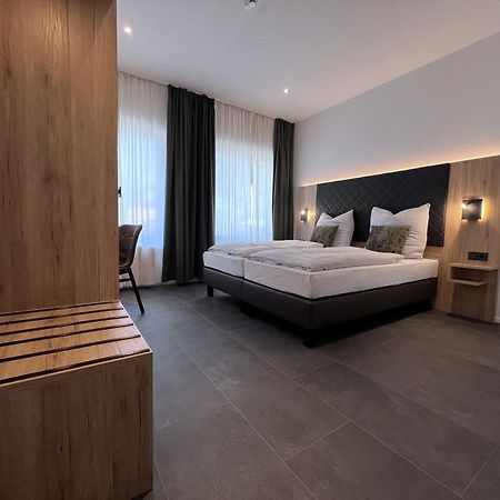 Haus Kuckenberg Hotel Burscheid Bagian luar foto