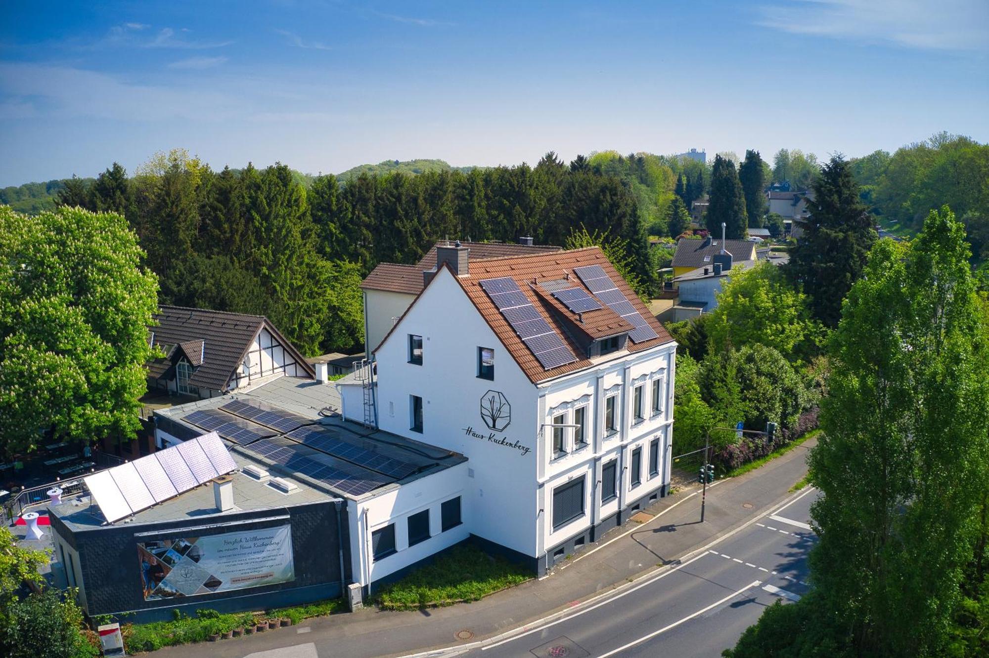 Haus Kuckenberg Hotel Burscheid Bagian luar foto