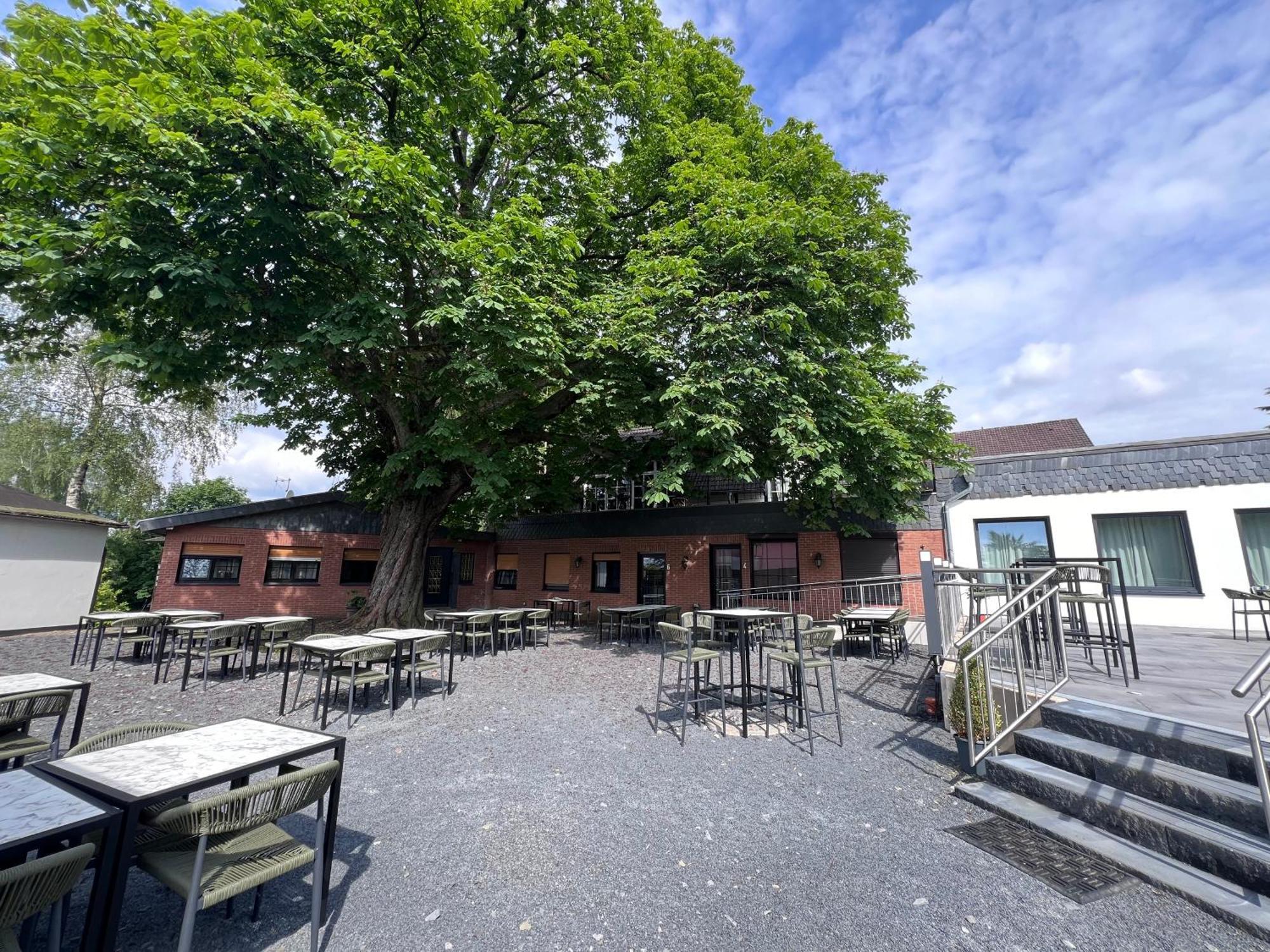 Haus Kuckenberg Hotel Burscheid Bagian luar foto